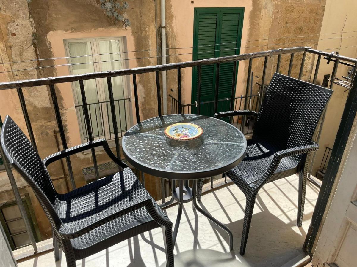 דירות פלרמו A Casa Di Elena מראה חיצוני תמונה